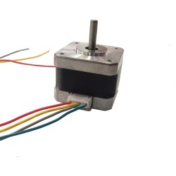 NEMA 17 Stepper Motor with Detachable Wires: 4.8V
