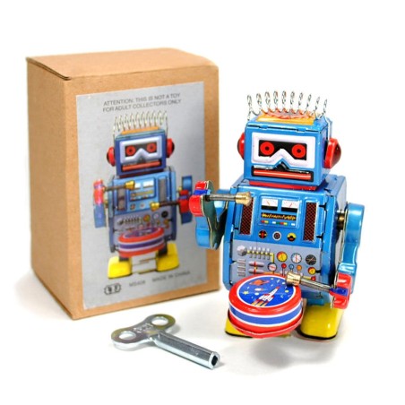 Drumming Tin Robot